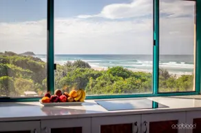 Absolute Beachfront Panoramic Ocean View - Image 3