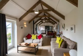 The Dairy - Luxury Cottage, Hot Tub and Summer House, Countryside Views, Pet Friendly - Image 2