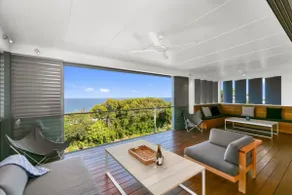 Spectacular Home Stunning Ocean & Headland Views - Image 5