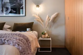 Dollywood~Accommodates 6 in style~Daylesford - Image 4