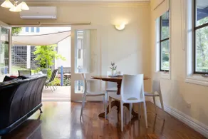 French Doors - 3 bedrooms near Lake Daylesford - Image 4