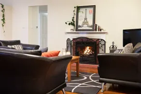 French Doors - 3 bedrooms near Lake Daylesford - Image 3