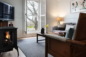 Greenlands - Gorgeous 1860's Miner's Cottage - Image 3