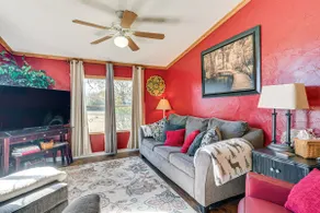 College Station Getaway w/ Hot Tub & Courtyard! - Image 3