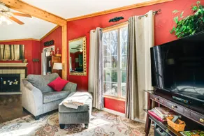 College Station Getaway w/ Hot Tub & Courtyard! - Image 5