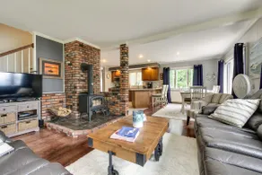 Enchanting Waterfront Sorrento Home w/ Deck! - Image 5