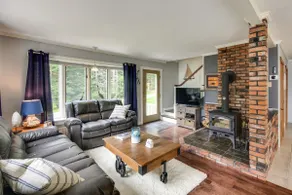 Enchanting Waterfront Sorrento Home w/ Deck! - Image 4