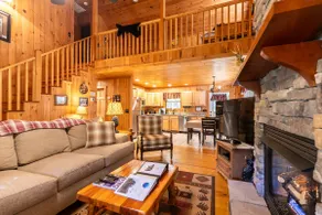 A Bears Hill - Log Cabin in Boone med badtunna, stor gård och damm. - Image 4