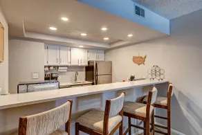 Mountainside Retreat - Sleeps 4 - Image 2