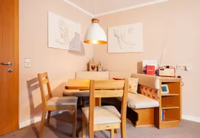 1106 Alpenrose - Image 4