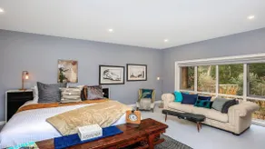 Lovett – Stay 3 Pay 2 - Image 4