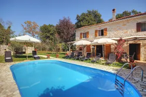 Splendida villa con piscina privata, sono ammessi animali domestici - Image 2