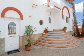 Smuk villa Ramos i San Antonio Bay med grill og stor pool - Image 2