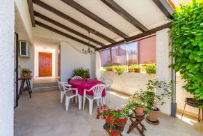 Attractive apartment near beach with BBQ - Image 3