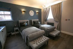 Dragon Hall. Gorgeous accessible apartment - Image 5