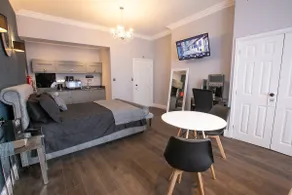 Plantation Gardens. Stylish, spacious & luxurious - Image 5