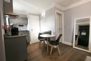 Luxurious serviced apartment - Castle Mall - Image 5