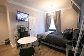 Norwich Market Place - Boutique apartment - Image 2