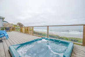 Oceanfront Home with Hot Tub! North Jetty House - Image 2