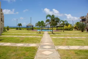 Crusoe Escape Villa - Image 2