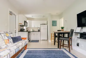 Two blocks from Beach - Walk to the water! - Image 3