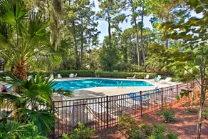 Villa w/ Golf Course Views, Walk to Harbour Town! - Image 3