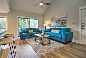 Villa w/ Golf Course Views, Walk to Harbour Town! - Image 5