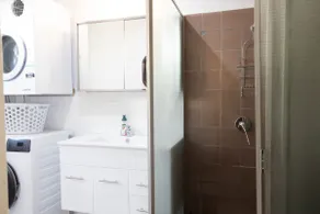 Well equipped 3BR Home with Backyard and Patio - Image 5