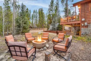 NOUVEAU! Cozy Grand Lake Home avec salle de jeux et foyer! - Image 4
