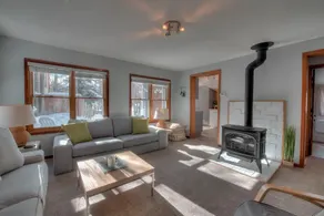 Breck Cottage•3 Blocks to Main•Spa•$0 Cleaning fee - Image 4