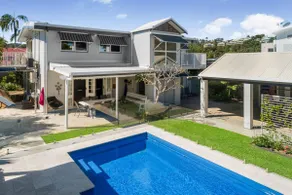 Belli Street 3 - Steps from Hastings Street - Image 2