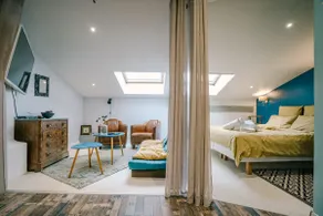 L'Appartement and its private Jacuzzi under a dome - Image 4