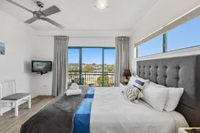 Sunshine Towers 2 Bedroom Ocean View Apartment - Image 2