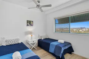 Sunshine Towers 2 Bedroom Ocean View Apartment - Image 3