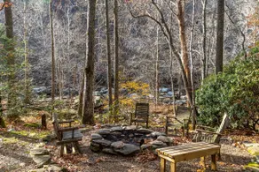 Draggin Fly - Fuga romantica! River Frontage - Hot Tub - Firepit - Image 2