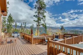 7 bedroom, hot tub, gaming and views! - Image 3