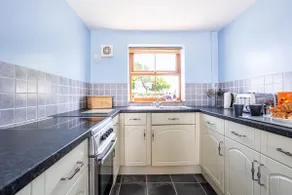Y Stabl: 2‑Bed Cottage Sleeping 5 in Llanfaelog | Managed by Anglesey Holiday Lettings - Image 4