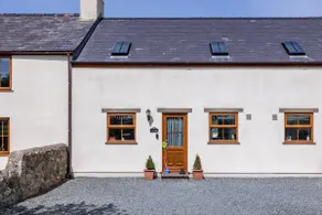 Y Stabl: 2‑Bed Cottage Sleeping 5 in Llanfaelog | Managed by Anglesey Holiday Lettings - Image 2