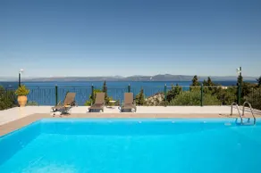 Antigoni Villas - Image 4