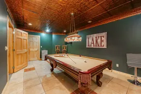 Dog Friendly Log Cabin Near Deep Creek Lake - Image 2