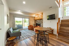 Dog Friendly Chalet w/ Lake Access & Hot Tub - Image 2