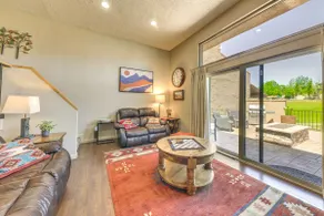 Patio & Mountain View! Ruidoso Golf Condo - Image 5
