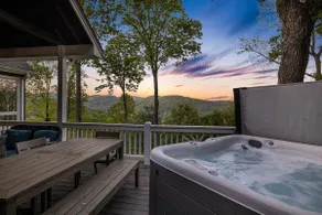 Hot Tub, Views + Biltmore Pass,18 Min to Asheville - Image 2
