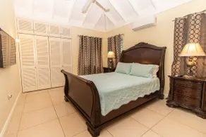 3BR Villa in Gated Richmond Estates Near Ocho Rios - Image 3