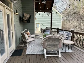 Hidden Gem Lakeside Retreat | Dock & Hot Tub - Image 5