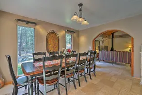 NY! 5-Acre Angel Fire Mtn Home m / Hot Tub & Sauna - Image 5