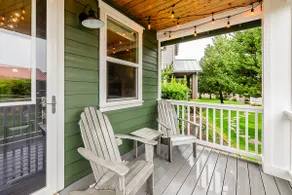 Experience the Cozy Charm of Roost Cottage - Image 2
