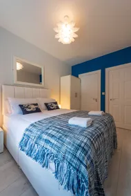 Diamond House Apartments - Image 3