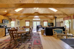 Bethel Chalet w/ Hot Tub: 3 Miles to Sunday River! - Image 5