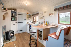 Cow Parsley Shepherd's Hut - Image 3